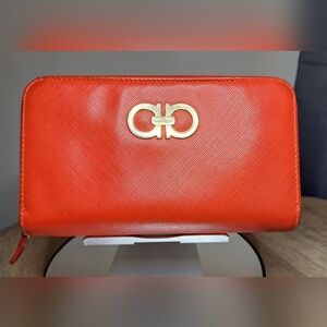 Salvatore Ferragagamo Gancini Long Zip Red Leather Clutch Wallet